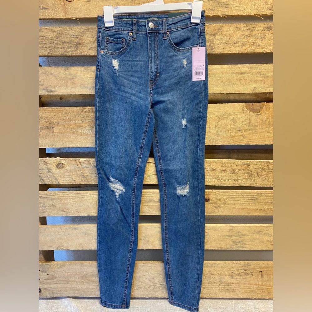 Wild fable size 2 skinny distressed jeans